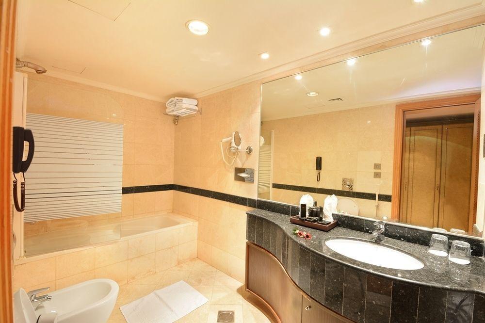 Al Ritz Al Madinah Hotell Medina Exteriör bild